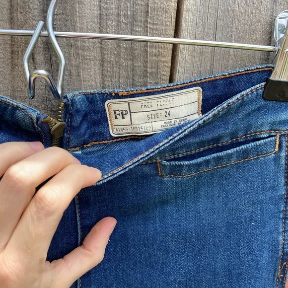 Free people sacred valley blanket flare jeans wide leg 70’s 24 25 26 - Picture 5 of 8